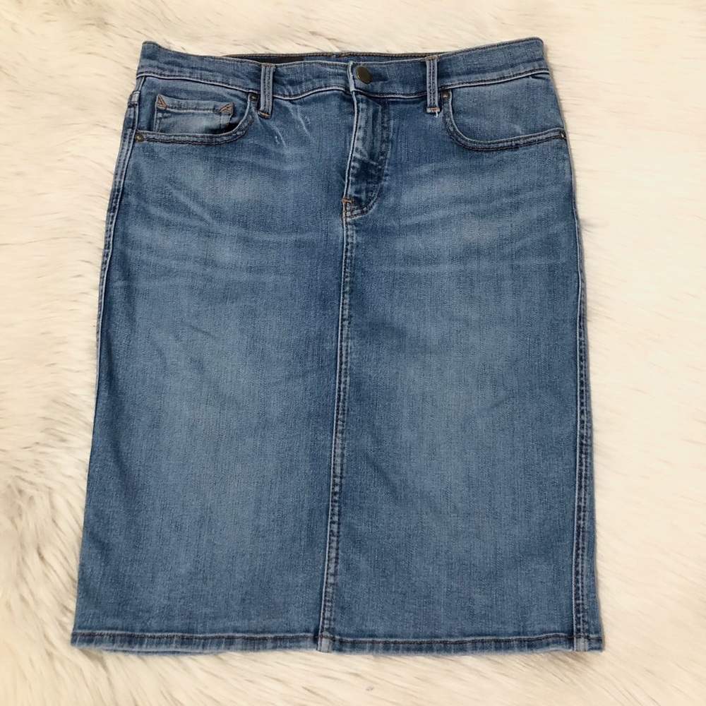 ❌SOLD❌ Armani Exchange Denim Pencil Skirt